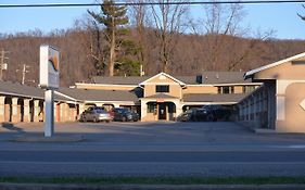 Travelers Inn New Martinsville